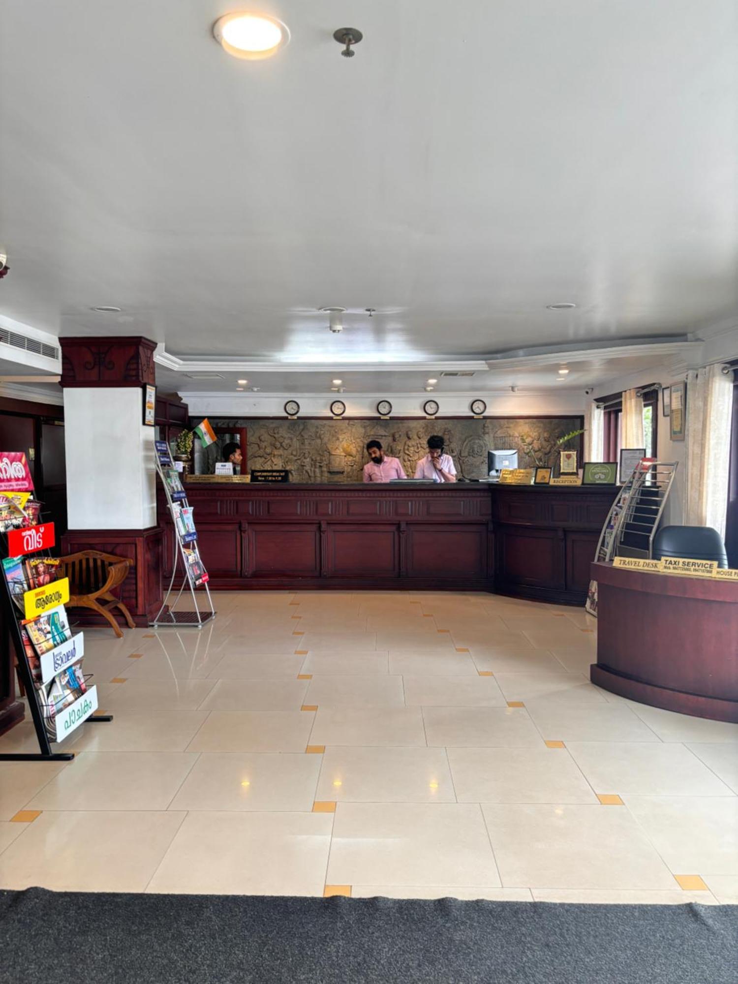 Maharani Hotel Кожикод Екстериор снимка