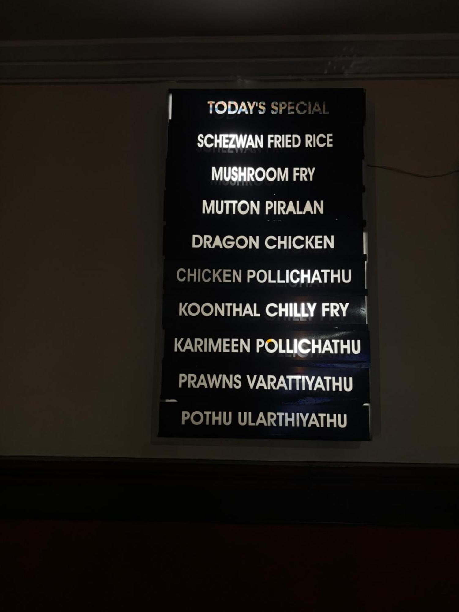 Maharani Hotel Кожикод Екстериор снимка